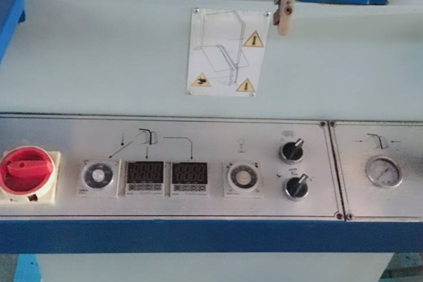 怎樣檢測發(fā)電機油壓？